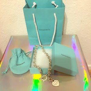 Toggle Tiff & Co 16” Choker